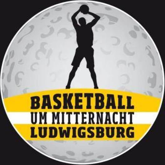 Basketball um Mitternacht