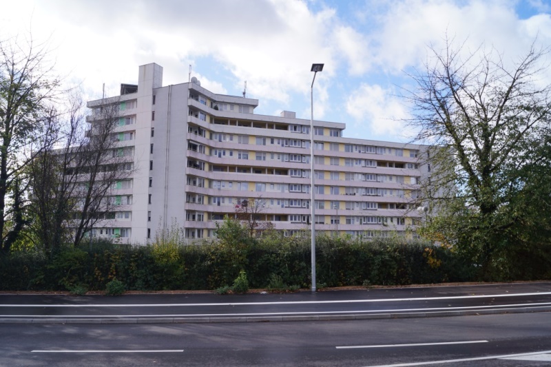 Sanierung des Wohnblocks „Bunter Elefant“.