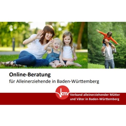 Bild alleinerziehender Eltern im Park mir ihren Kindern